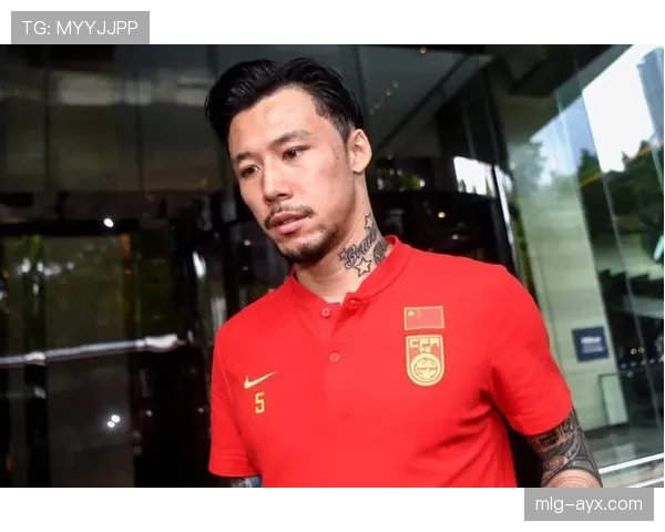 张琳芃展现卓越防守能力，筑牢球队后防线